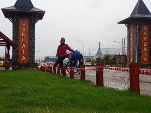 deszczowa Ushuaia wita